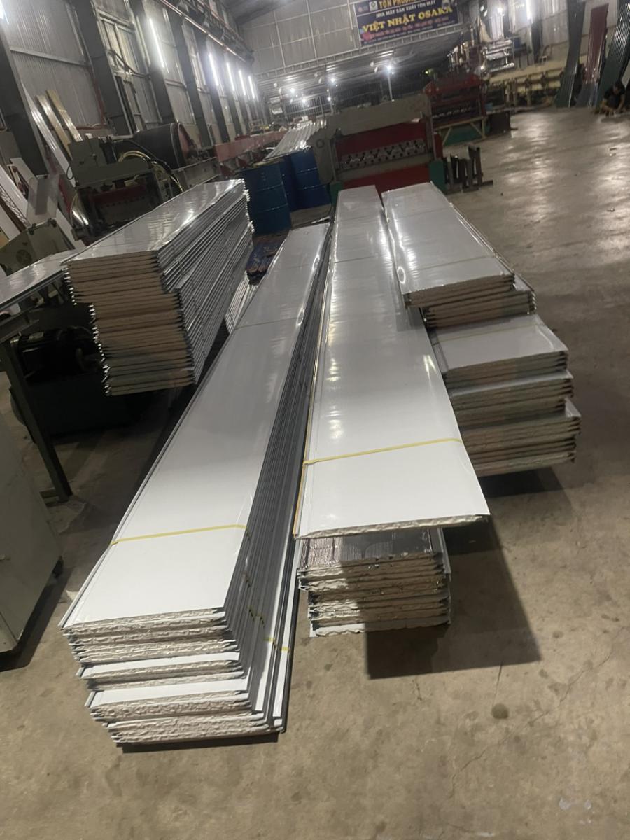 Bảng báo giá cung cấp tấm trần Việt Nhật Osaka